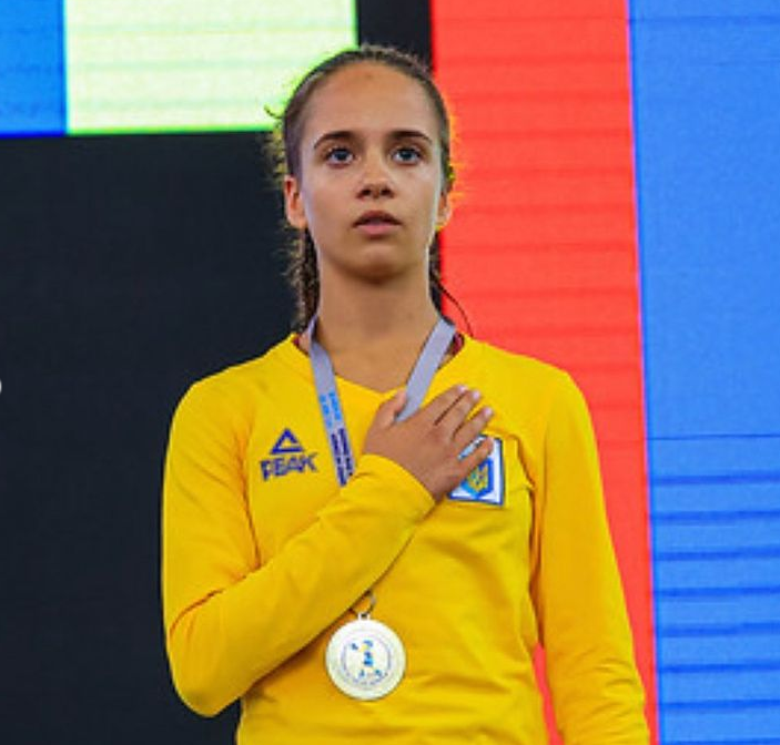 Победила россиянку и станцевала гопак: почему 13-летнюю украинку называют будущим мирового бокса