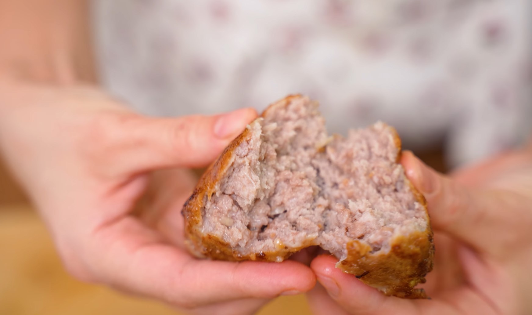 Самый правильный рецепт котлет: раскрыты секреты сочного фарша