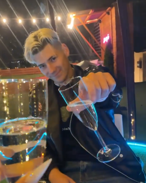 Копи &quot;заламали&quot; блогера-хлопця Анни Трінчер, який &quot;під мухою&quot; розсікав на Porsche по Києву