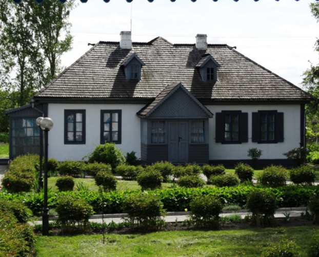 152 роки з дня народження Лесі Українки: як виглядає будинок, в якому виросла поетеса