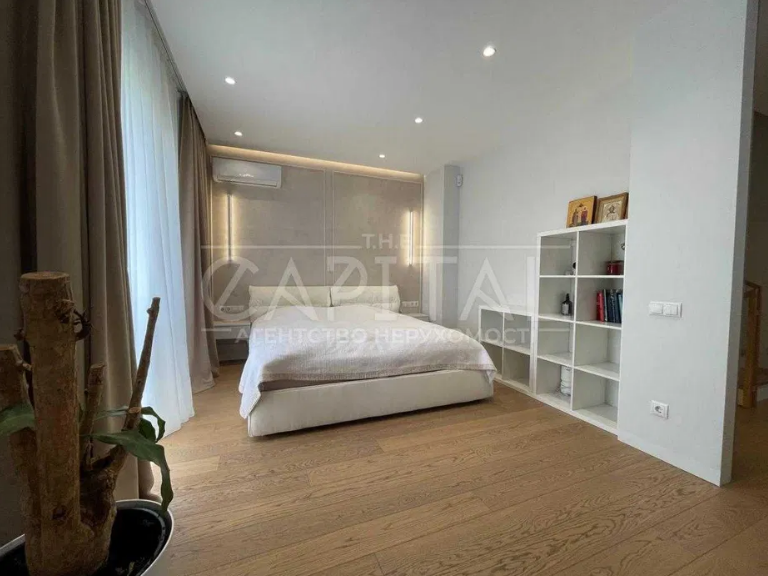 Даша Квиткова продает свой крутой дом на OLX: его цена может шокировать