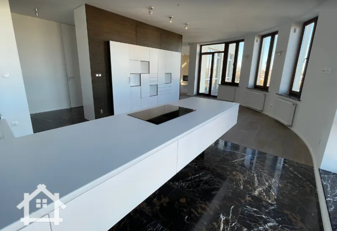 Во Львове за 37 миллионов продают VIP-квартиру с "хорошим видом": как выглядит жилье