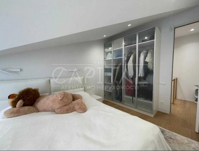 Даша Квиткова продает свой крутой дом на OLX: его цена может шокировать