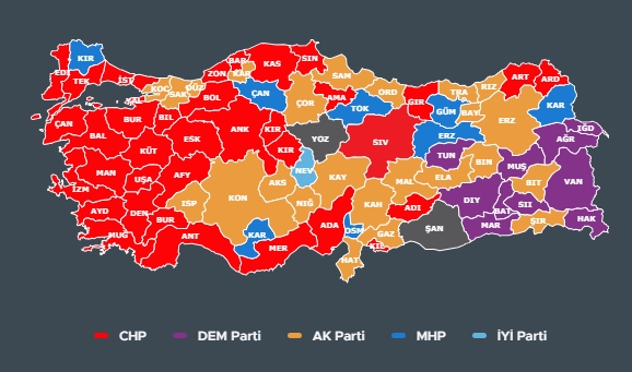 Партия Эрдогана потерпела историческое поражение на местных выборах в Турции