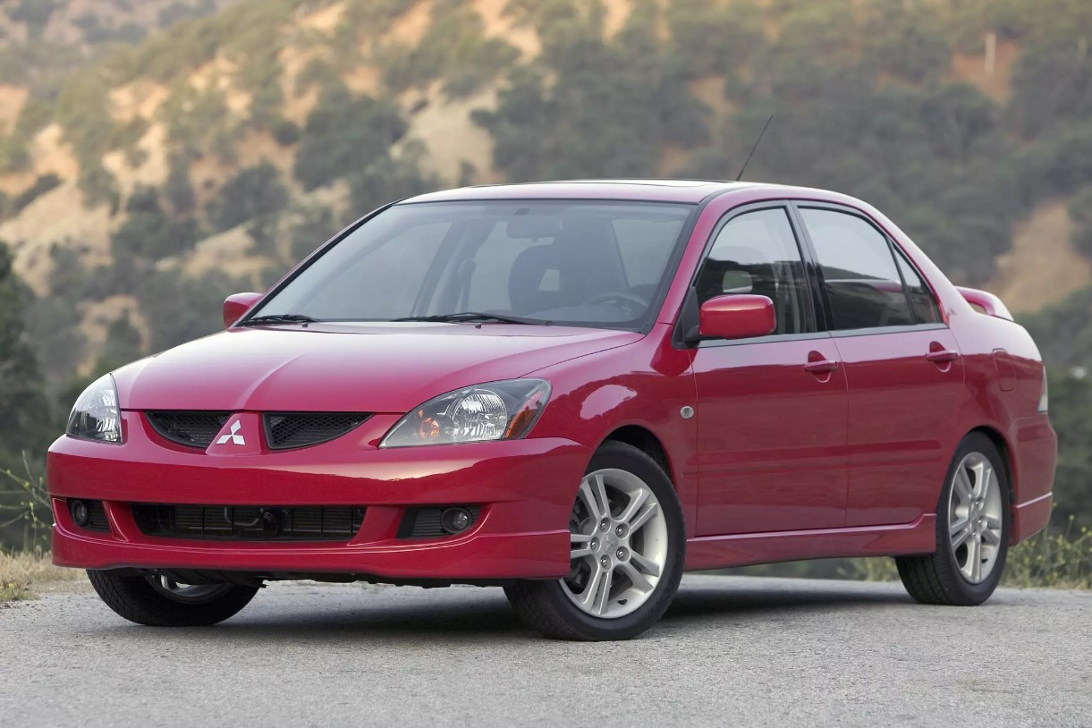 Бестеллеры украинского рынка: ТОП-5 надежных машин с пробегом