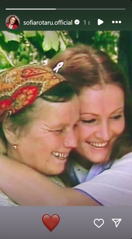 София Ротару прервала молчание в сети и показала архивное семейное фото