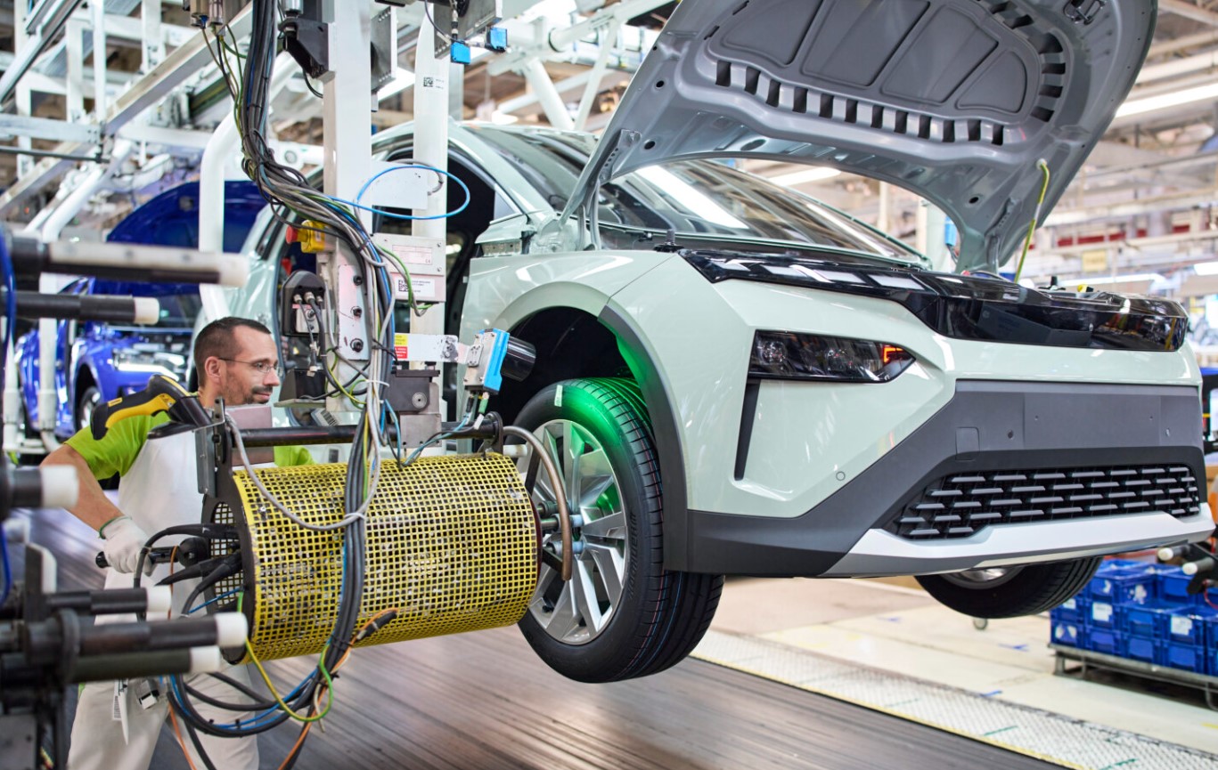 Skoda запустила серійне виробництво нового електричного кросовера Elroq: подробиці