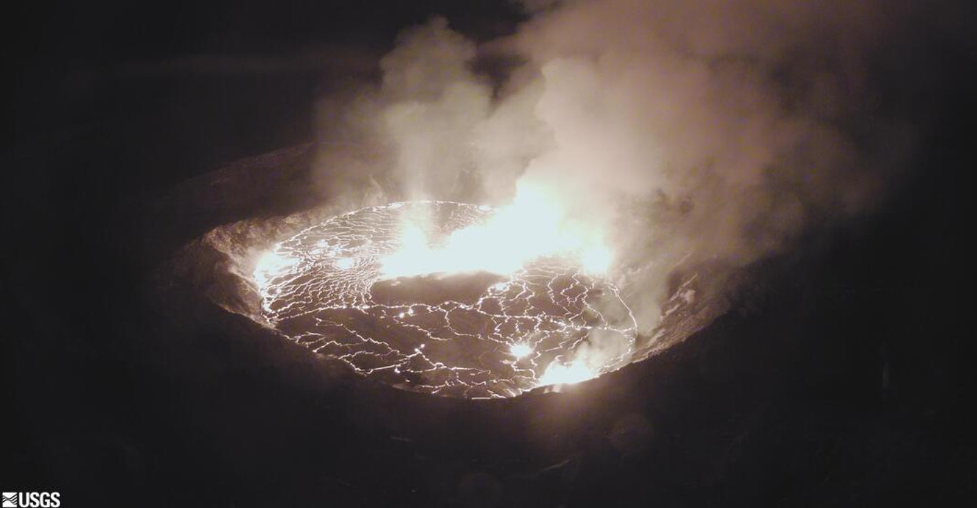 На Гавайях началось извержение одного из самых активных вулканов
