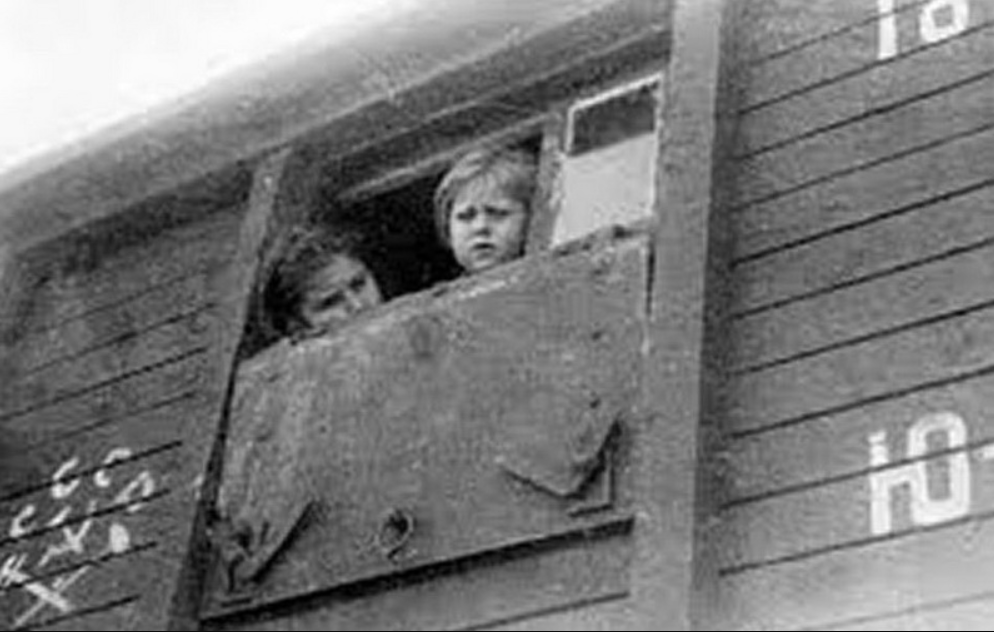 Как &quot;советы&quot; поводили самую массовую депортацию украинцев в Сибирь и Казахстан: архивные фото и документы