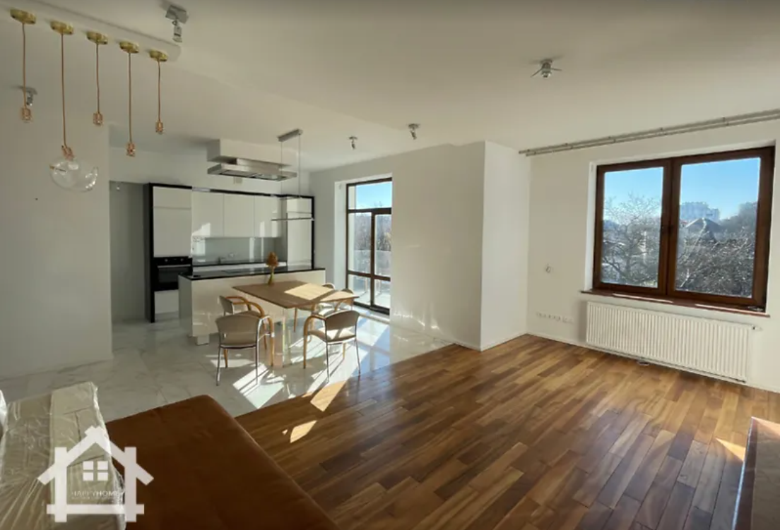 Во Львове за 37 миллионов продают VIP-квартиру с "хорошим видом": как выглядит жилье