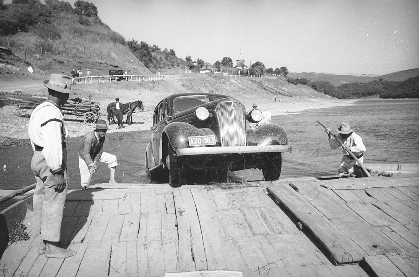 Бігун и валець, бережина и сать: какие украинские слова подверглись репрессиям в XX веке