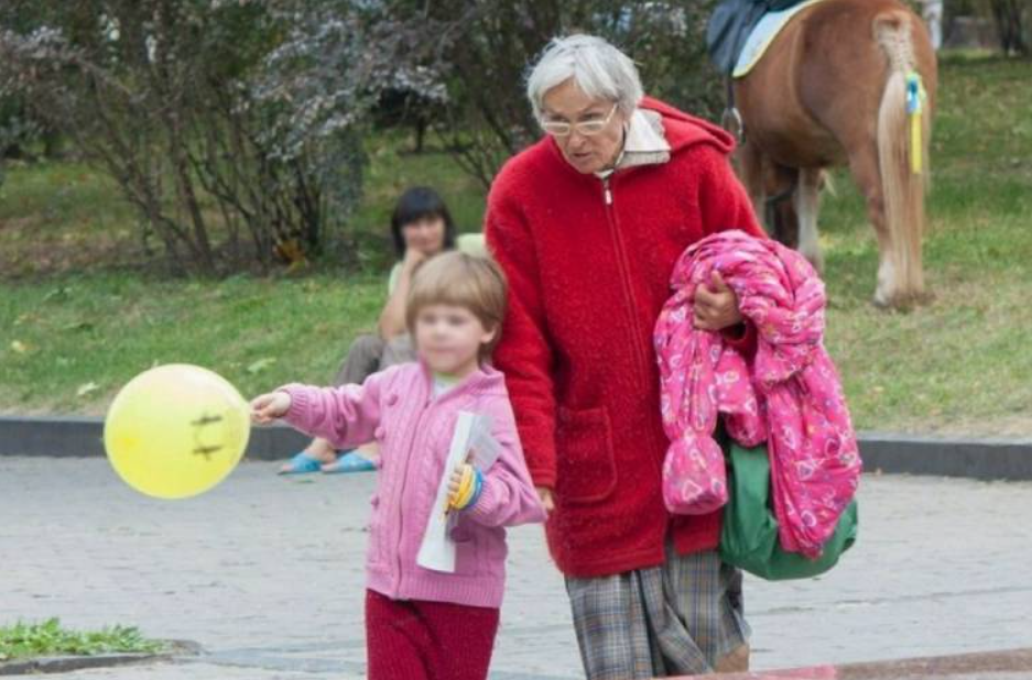 "У мене заздрісники": найстарша мати України вперше відреагувала на "знущання над дочкою"