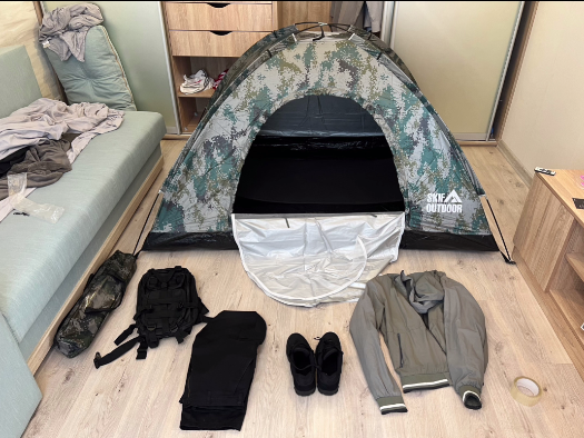 Известный украинский блогер сбежал через горы из Украины. Перед этим он получил повестку