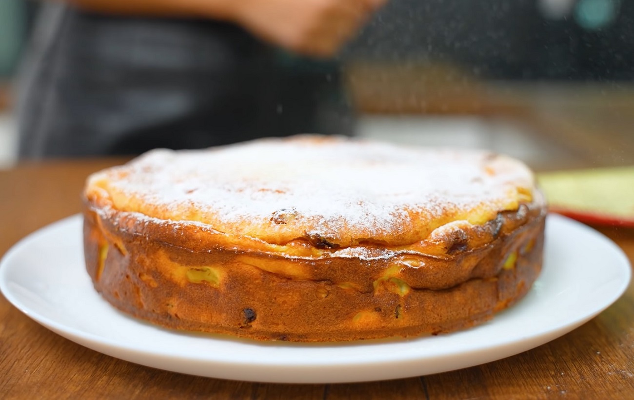 Надзвичайно проста і смачна сирна запіканка: додайте &quot;всього по три&quot; і в духовку