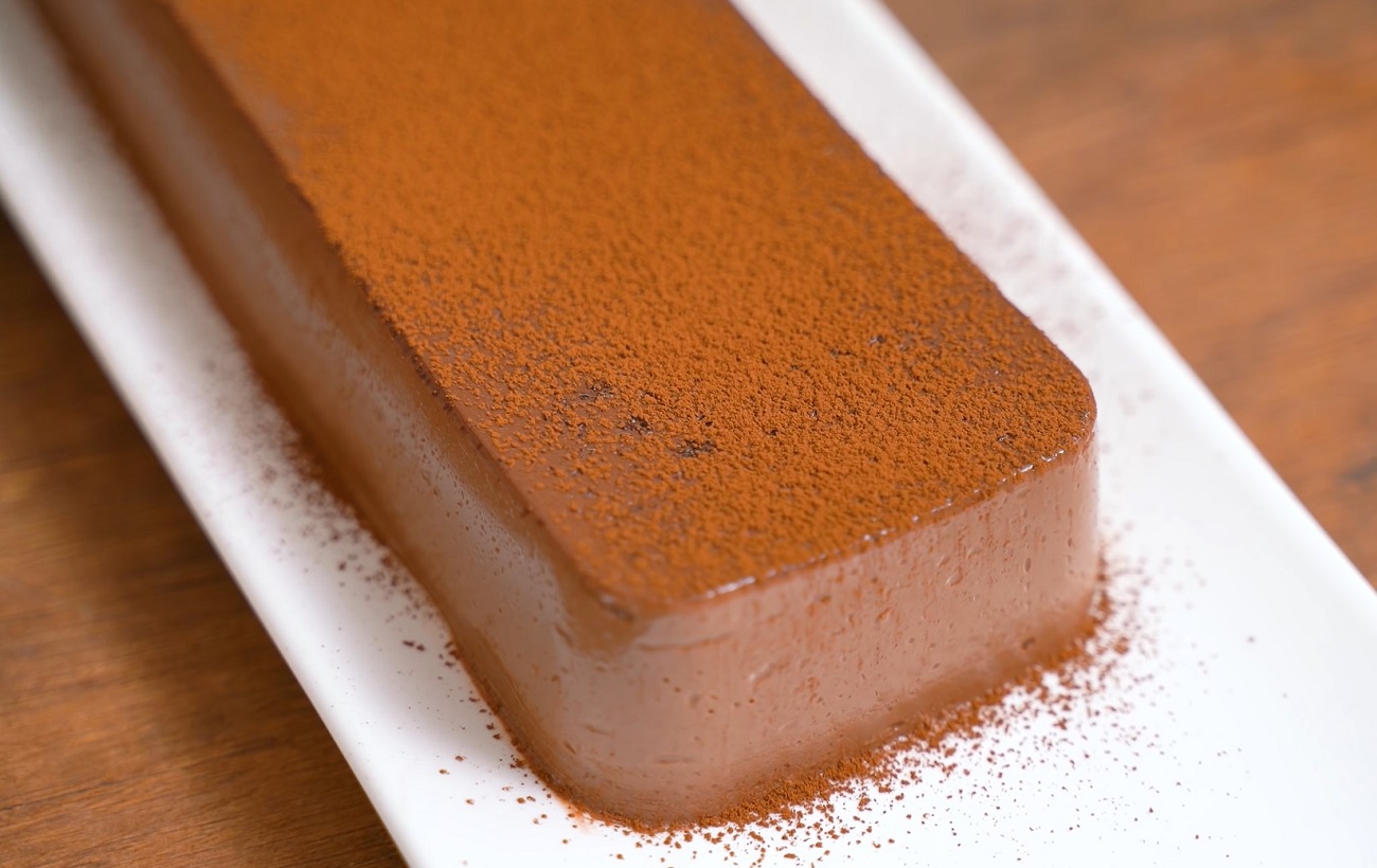 Цей десерт вже завоював весь світ: робимо шоколадну "панна кота" за 5 хвилин!