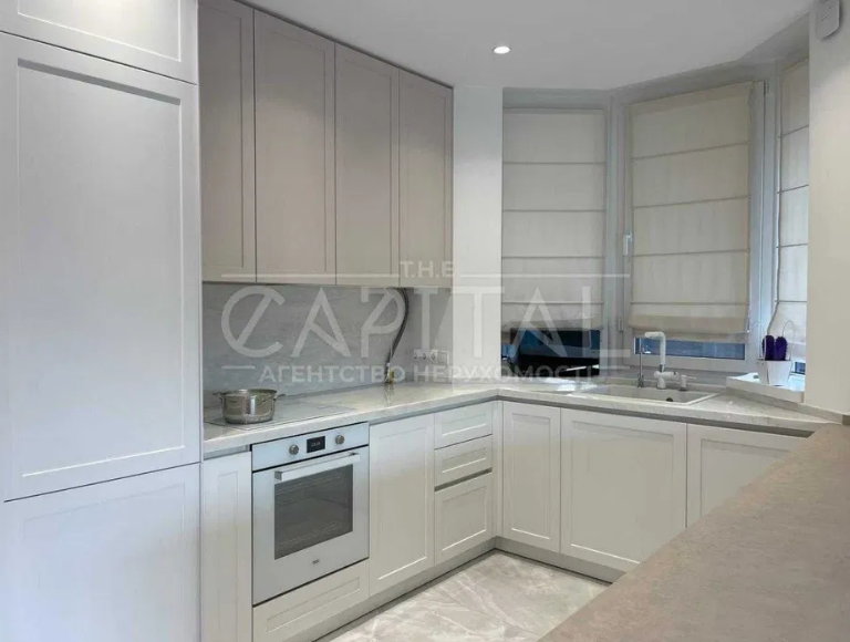 Даша Квиткова продает свой крутой дом на OLX: его цена может шокировать