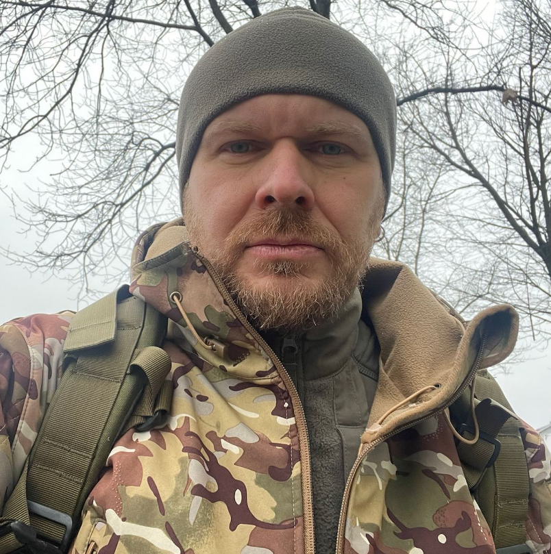 Променяли сцену на окопы: 13 трогательных фраз о войне от звезд, которые защищают Украину