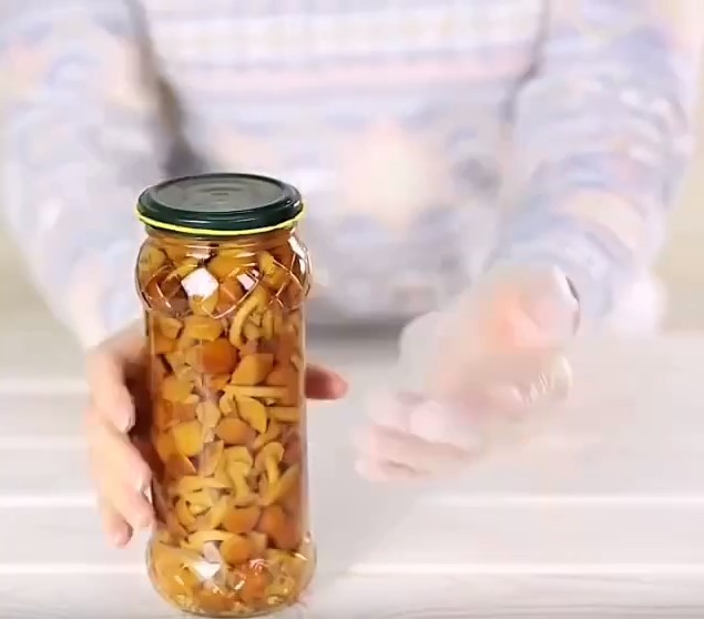 6 способов открыть банку с закруткой, о которых вы могли не догадываться