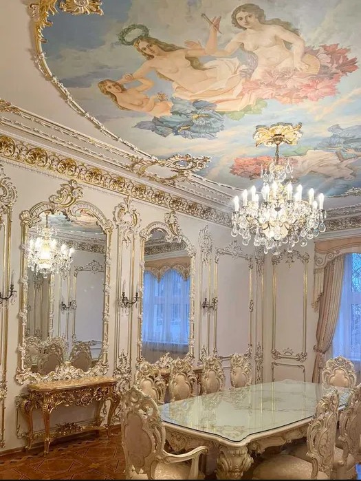 У серці Львова знайшли розкішну квартиру за 38 млн грн: як вона виглядає