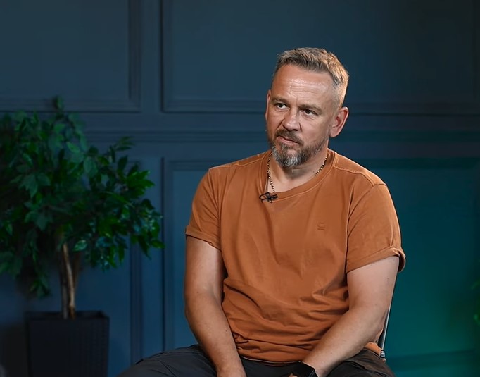 Фоззи из ТНМК объяснил, почему скрывает родных и планируют ли они возвращаться в Украину