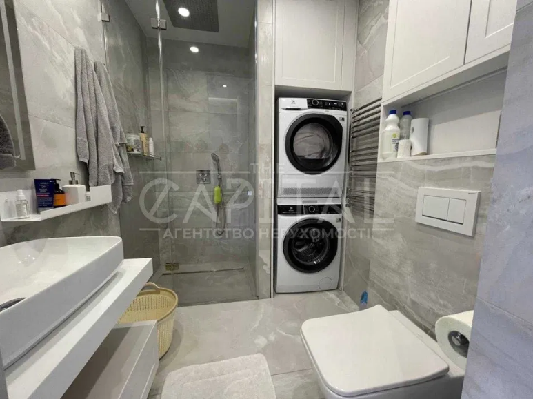 Даша Квиткова продает свой крутой дом на OLX: его цена может шокировать