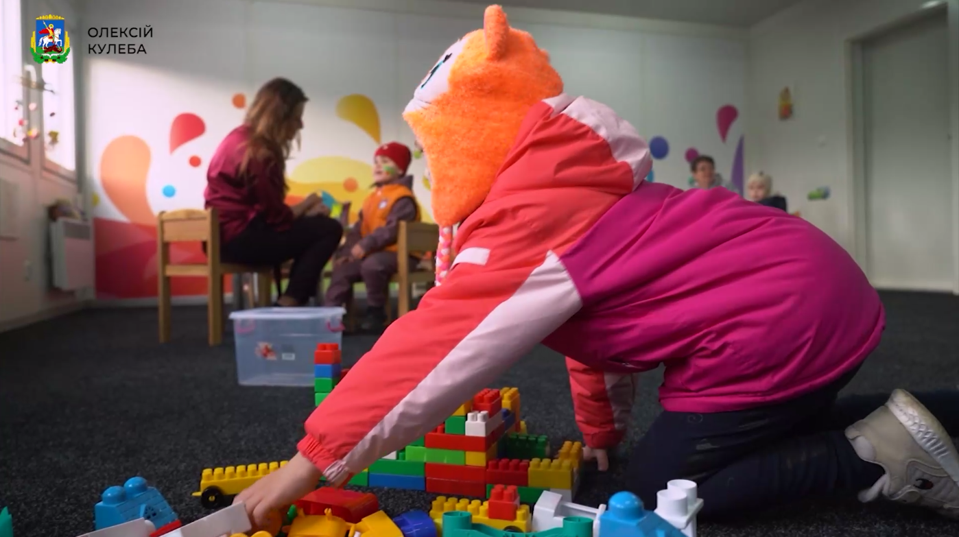 Под Киевом открыли еще один "польский" модульный городок: как он выглядит