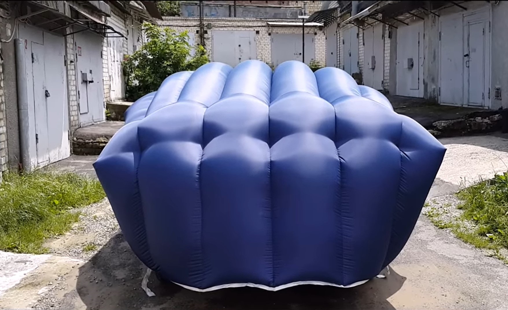 Ці поради допоможуть захистити авто в період сильних злив