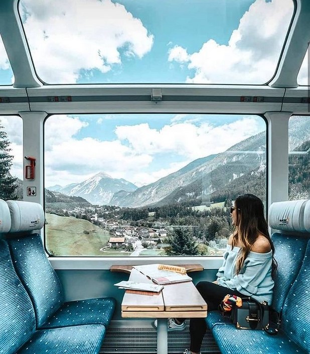 Впечатляющие виды. Как проехаться на легендарном экспрессе в Швейцарии: цены и маршрут