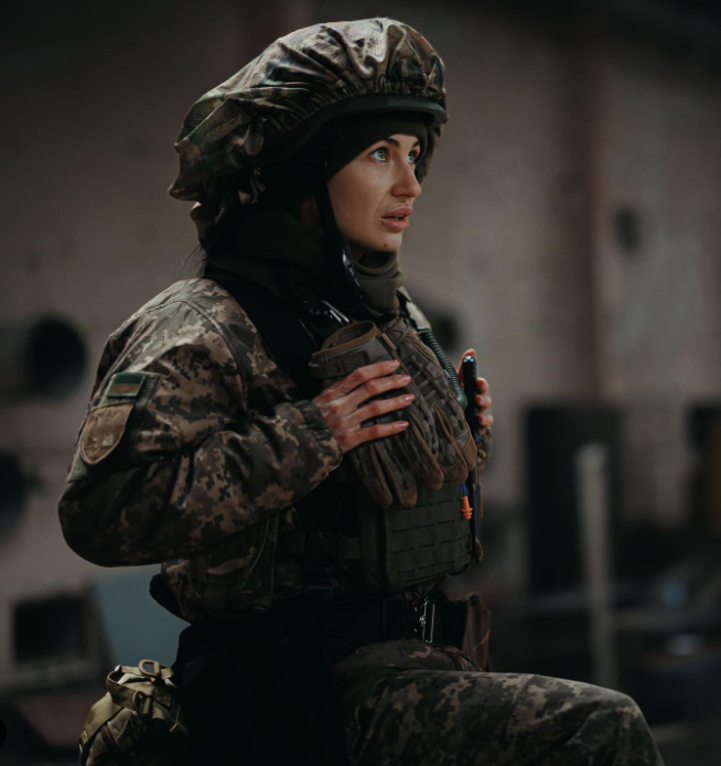 Мы едем на охоту: комвзвода ВСУ "Ведьма" рассказала о боях за Бахмут