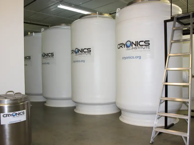 Чоловік заморозить себе і свою сім'ю, щоб &quot;воскреснути&quot; у майбутньому. Скільки коштує &quot;друге&quot; життя?