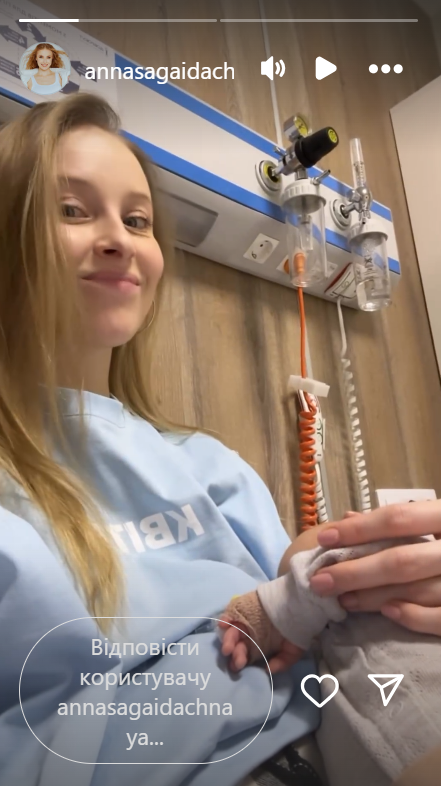 Звезда &quot;Крепостной&quot; с новорожденной дочерью оказалась в больнице: что известно