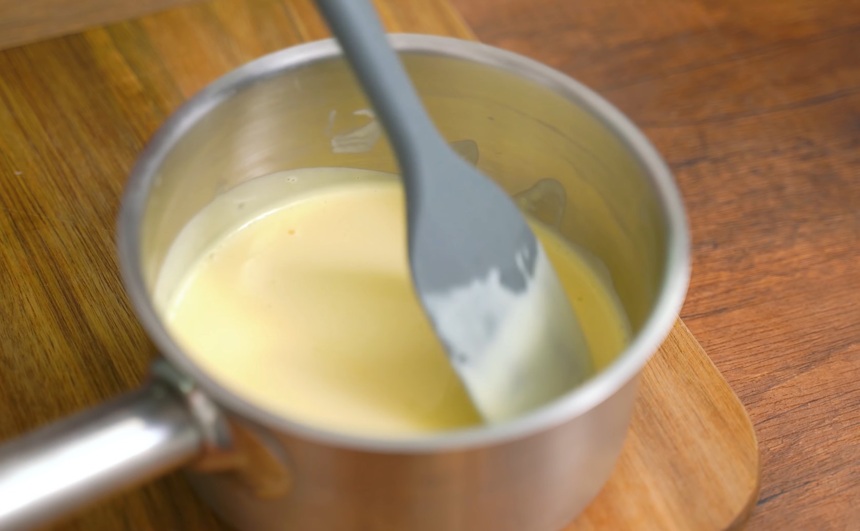 Самый вкусный сырный соус за 1 минуту: этот рецепт должен знать каждый!