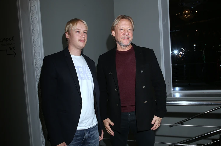 &quot;Гардемарин&quot; Харатьян вирішив відправити хворого сина воювати проти українців