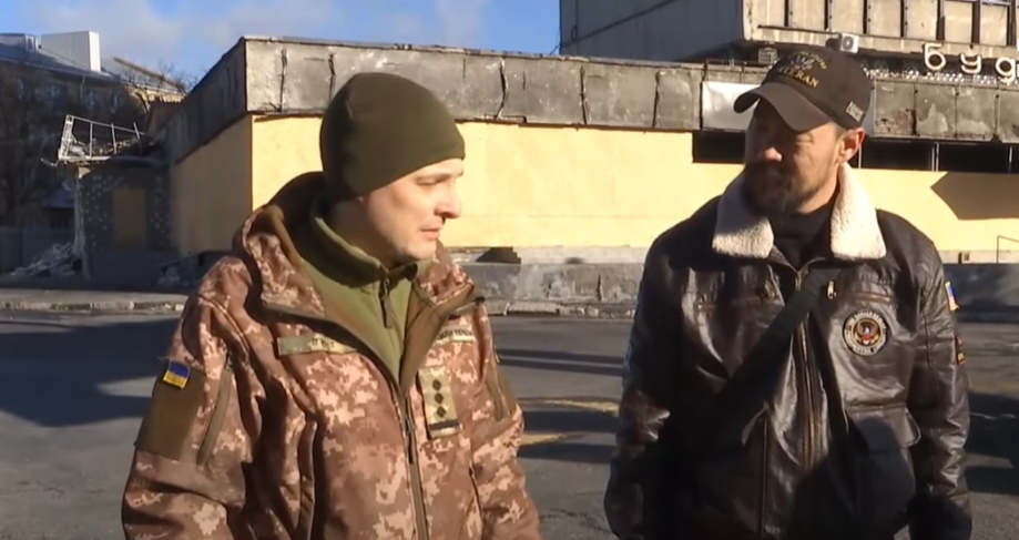 &quot;Я дуже злий&quot;: американець зібрав для захисників України 100 тисяч доларів, і привіз особисто