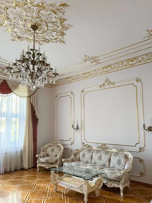 В центре Львова нашли роскошную квартиру за 38 млн грн: как она выглядит