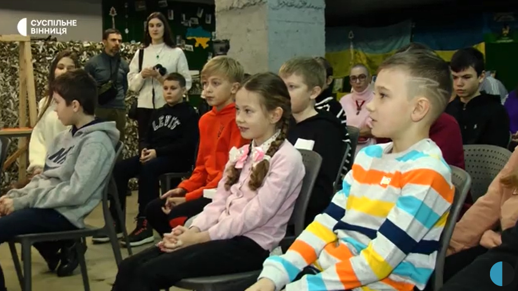 У Вінниці діти зібрали для армії понад мільйон гривень: юних волонтерів нагородили (відео)