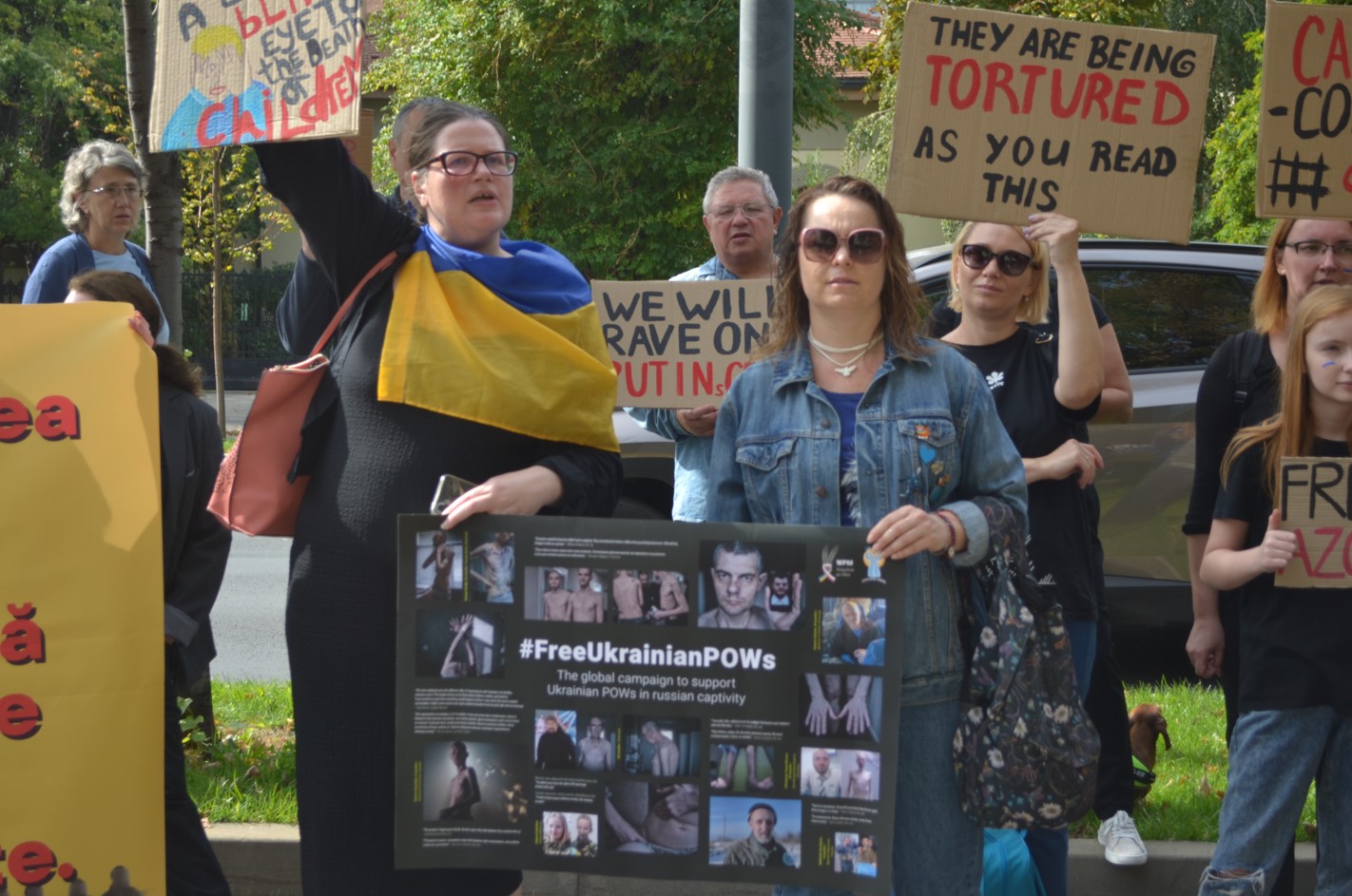 &quot;Не маємо права мовчати&quot;: на мітингу в Бухаресті нагадали про жертв російського полону