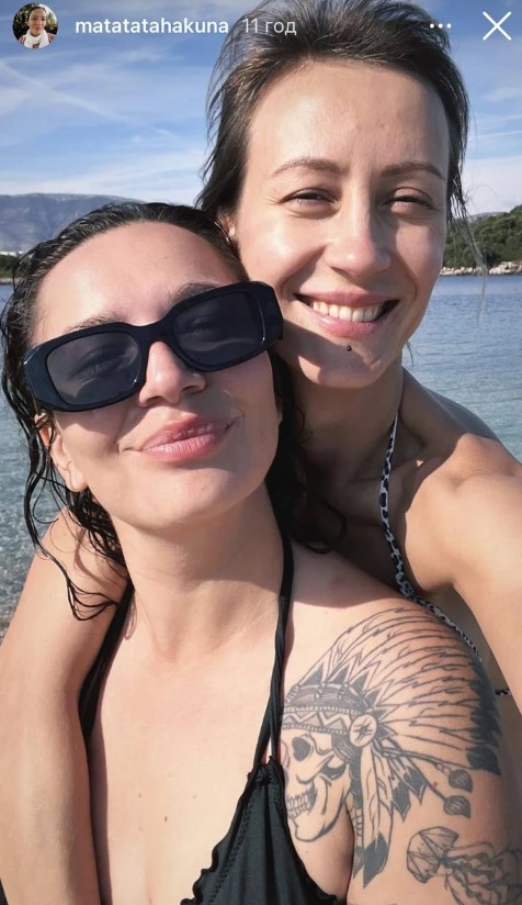 Донька Мозгової після камінг-ауту відправилася на відпочинок з коханою та показала яскраві фото