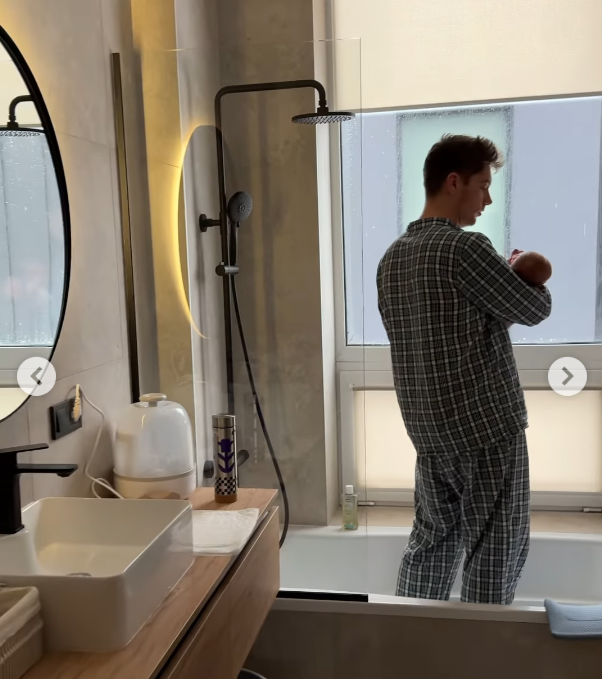 Жена Остапчука показала маленького сына и рассказала о материнстве (фото)