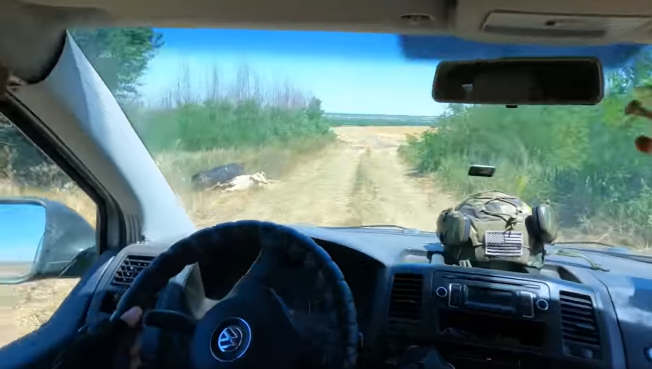 Украинский воин показал на видео выжженное вымершее село - следы прихода "русского мира"