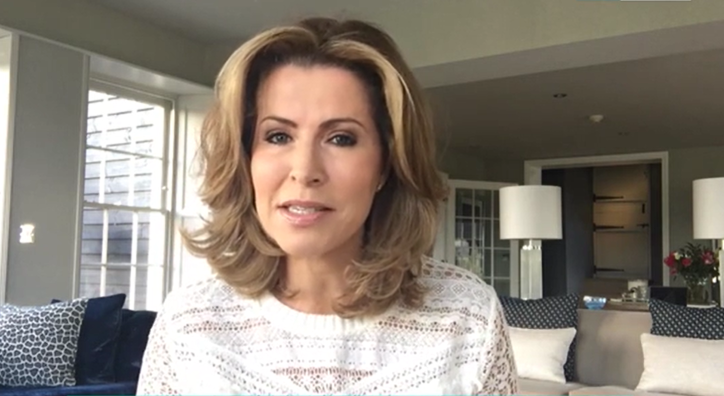 "У них был только маленький чемодан": британская ТВ-звезда приютила семью из Украины