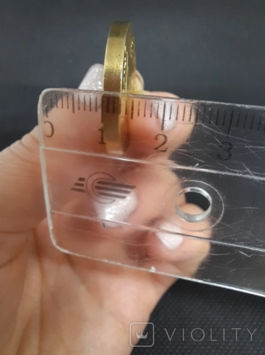 За цю 1-гривневу монету готові платити по 50 тисяч. Перевірте свої кишені (фото)