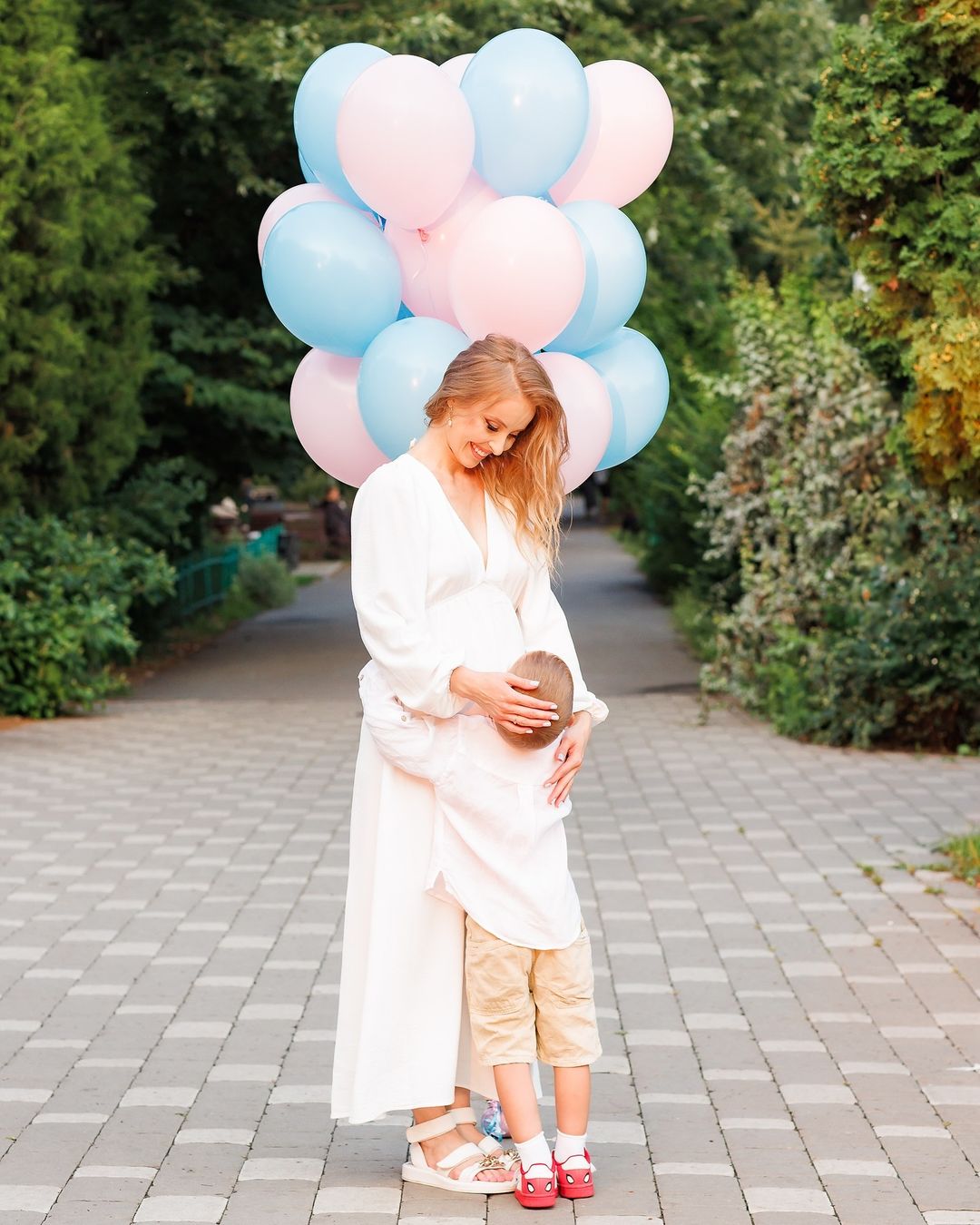 Беременная звезда &quot;Крепостной&quot; откровенно высказалась о разводе и новой любви: &quot;Это случайность&quot;