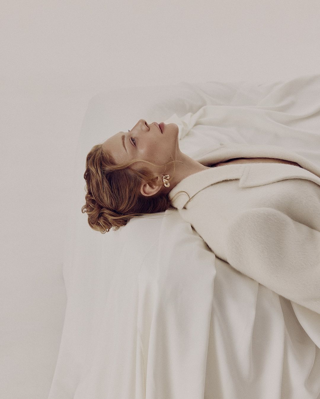 Кароль поразила смелыми фото и заговорила о любви: "Бегают мурашки"