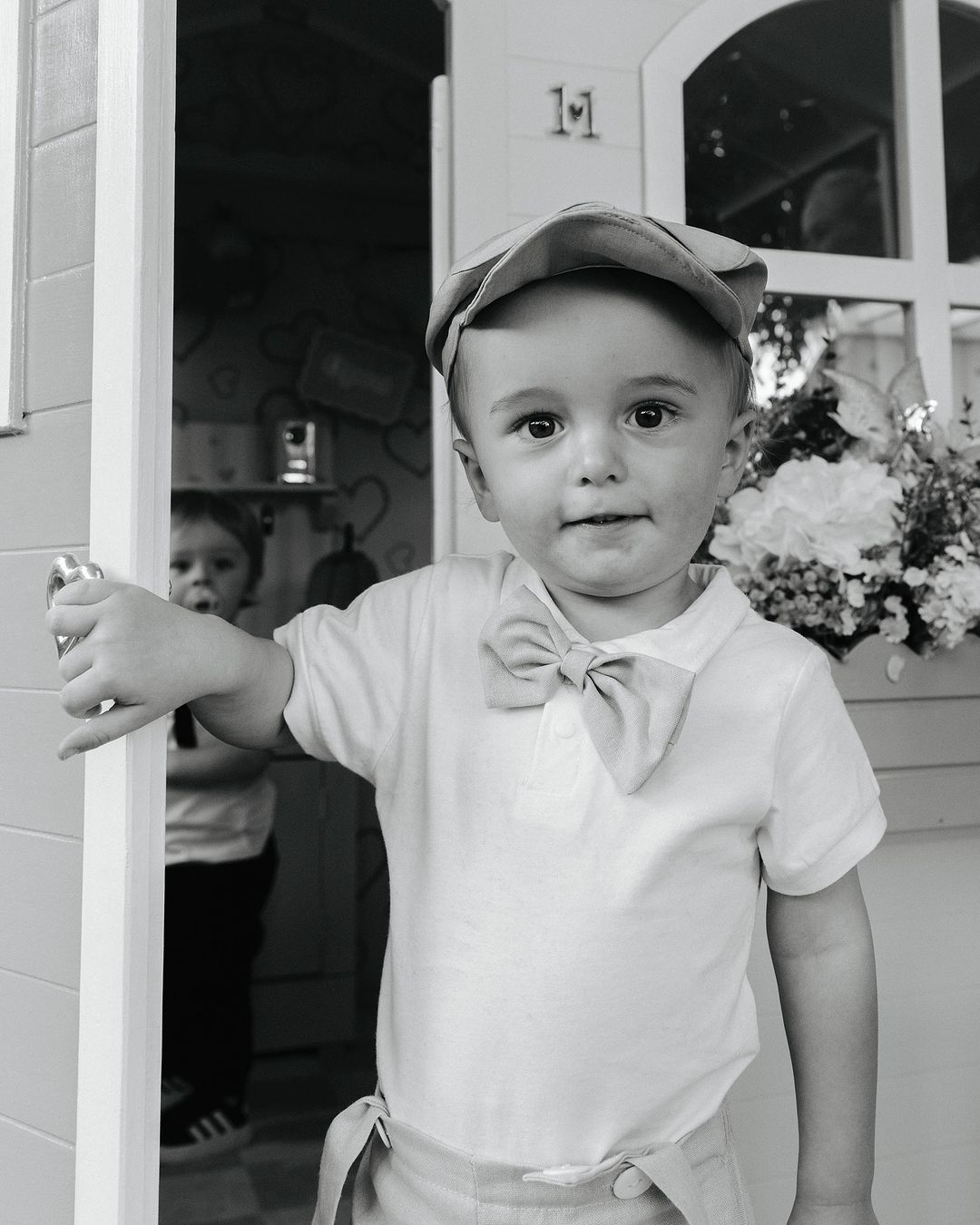 &quot;Весь мой мир&quot;: Пэрис Хилтон растрогала сеть семейными кадрами с детьми