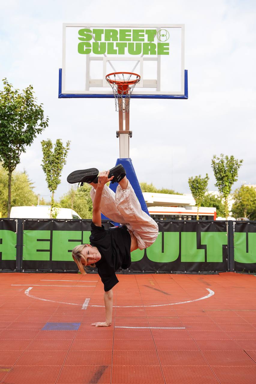Бесплатные занятия по стритфутболу, брейкингу и стритденсу для детей во Львове: где и как тренироваться