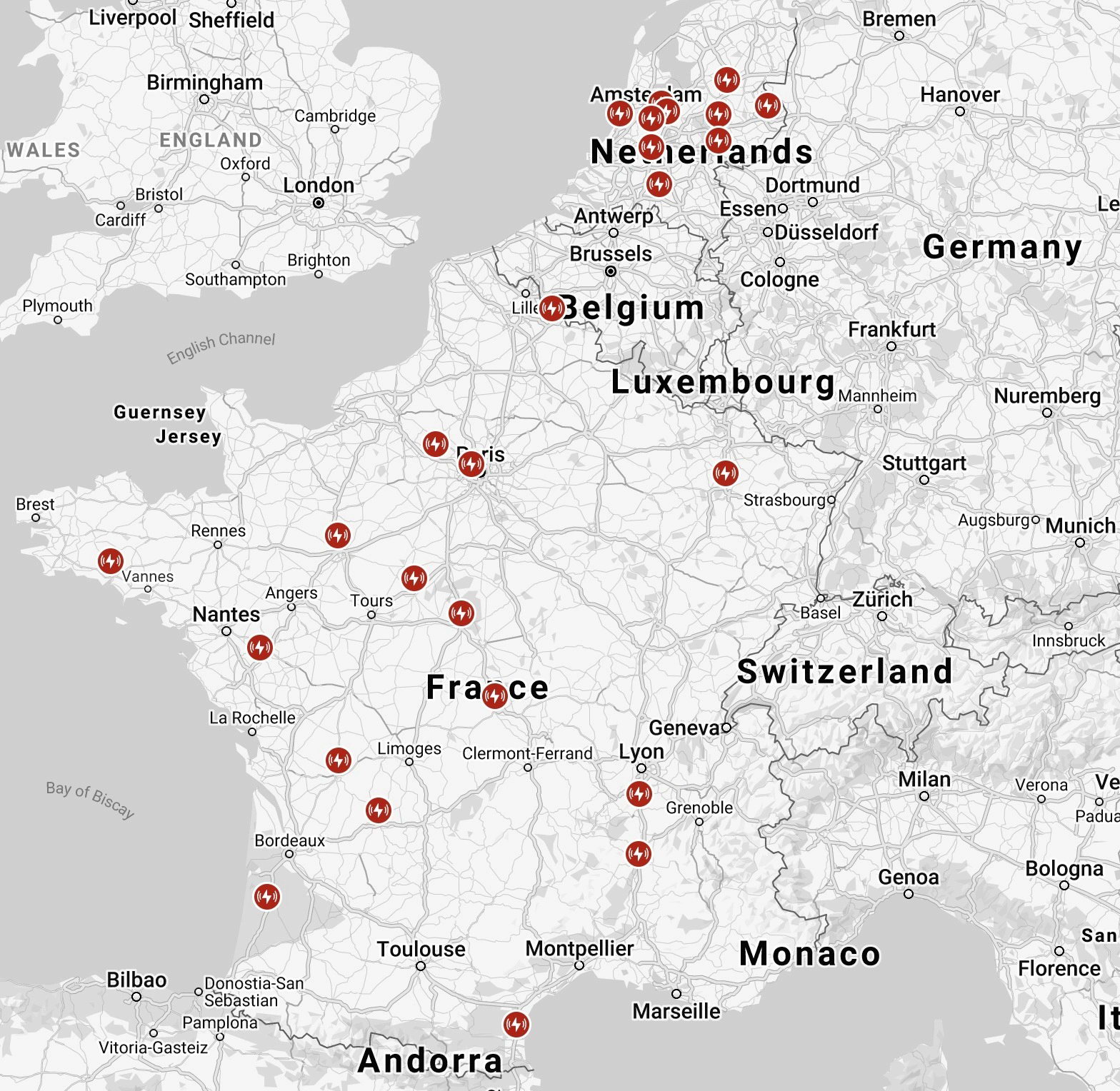 Примус до зарядки: Tesla відкрила зарядні станції Supercharger для &quot;чужих&quot; електрокарів