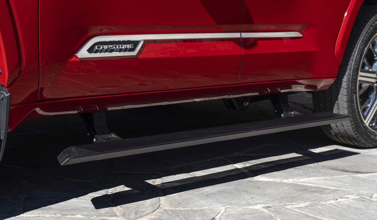 Родственник Land Cruiser 300: Toyota Sequoia нового поколения официально представлена