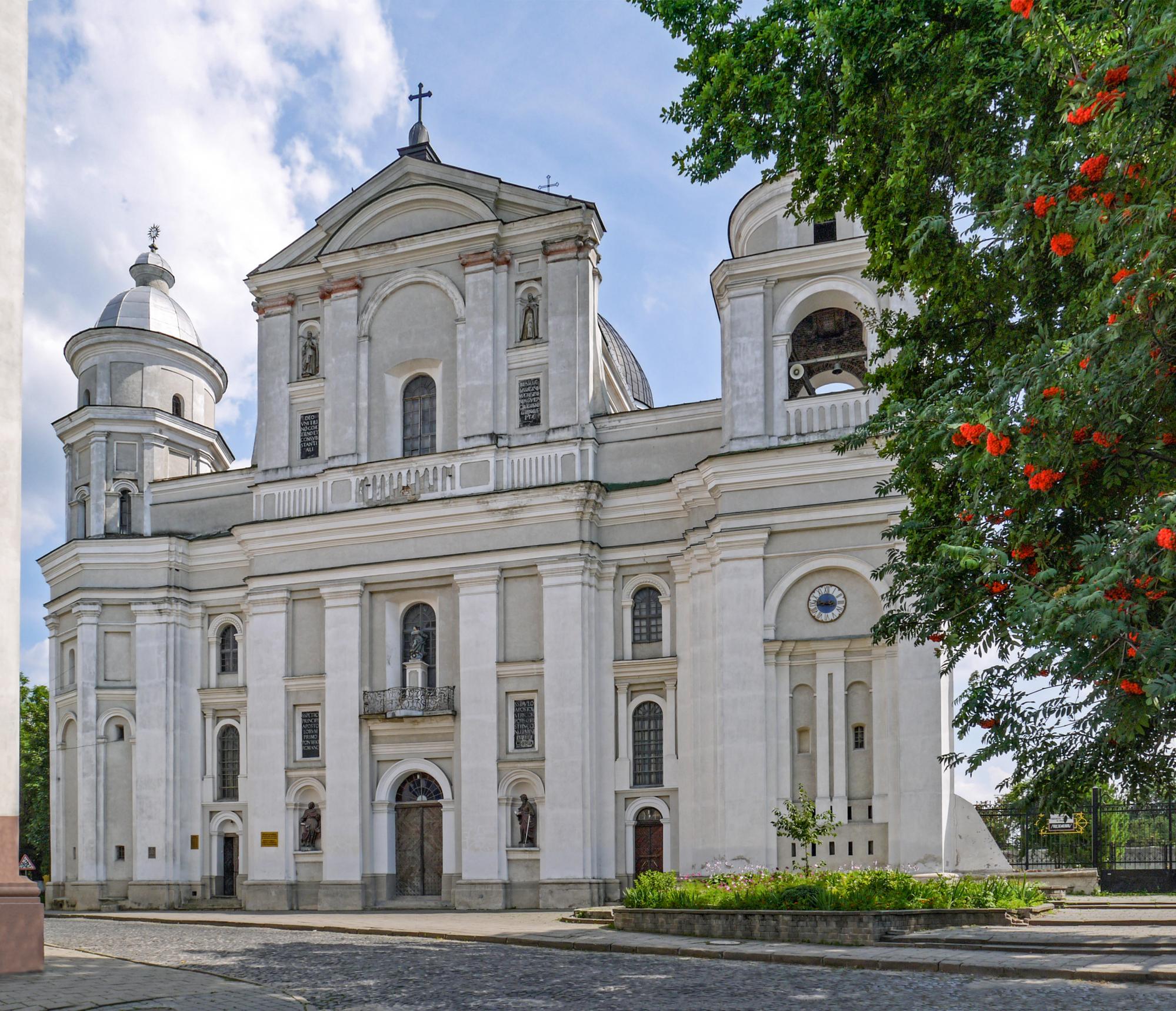 Перлина Волині. Найцікавіші локації Луцька для подорожі на вікенд