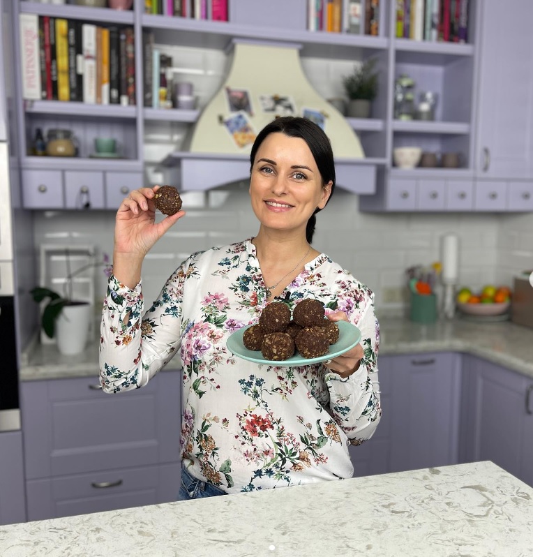 Рецепт найсмачніших шоколадних тістечок без випікання: швидко та легко